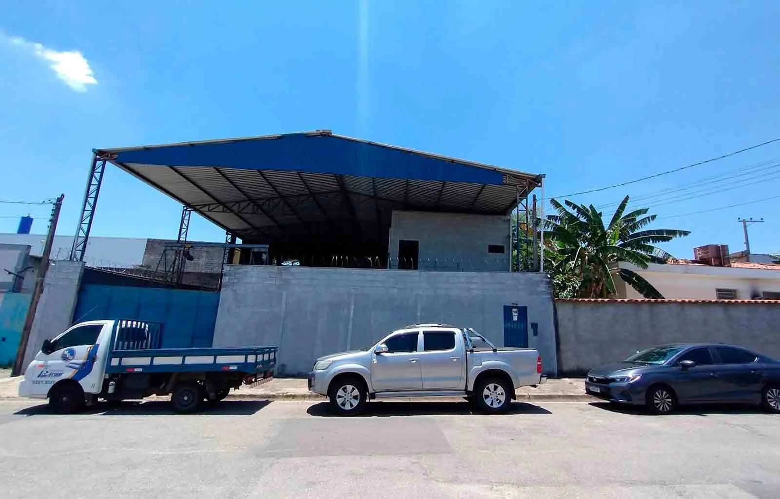 Fachada e galpão da MCM Sorocaba